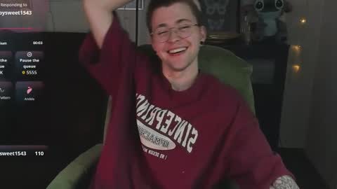 tomas_norton online show from May 8, 9:37 pm