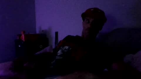 tommy10inch775 online show from July 9, 8:18 am