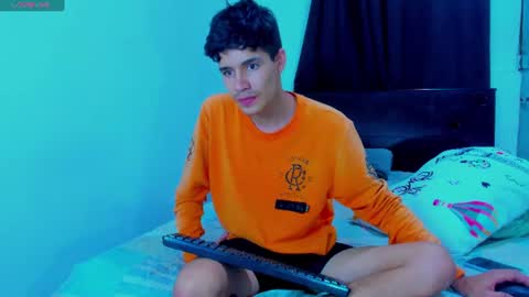   online show from June 24, 8:44 pm