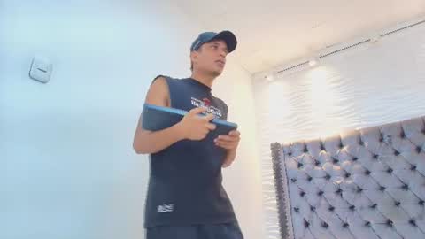 Tommy online show from June 24, 3:53 am