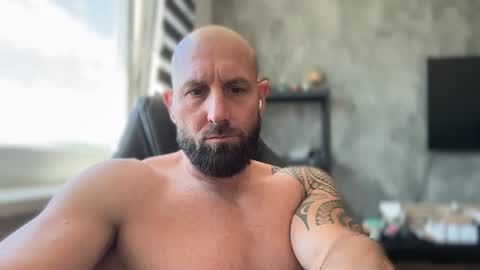 Thomas Fit online show from July 9, 1:15 pm
