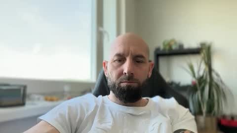 Thomas Fit online show from May 18, 6:41 am