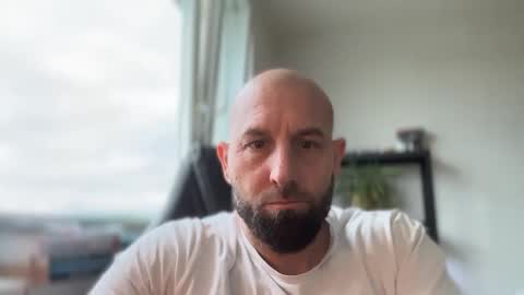 Thomas Fit online show from May 14, 5:05 am