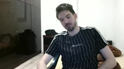 Onlyfans - Tomylind keep you in touch there online show from May 26, 8:05 pm