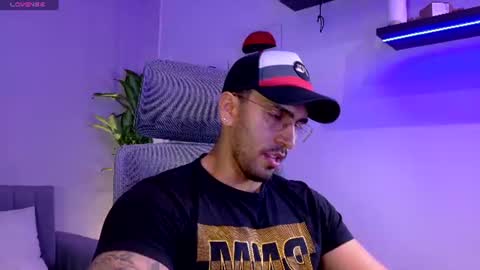 tony muscle1 online show from June 27, 9:42 pm