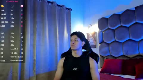 tony_petrov online show from June 14, 2:08 pm