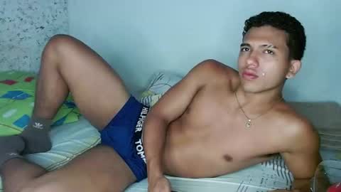tonydesire_ online show from August 3, 10:38 pm