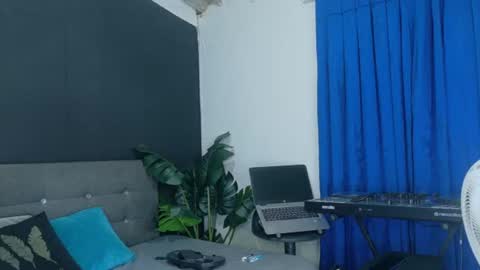 Stiven online show from July 10, 12:30 pm