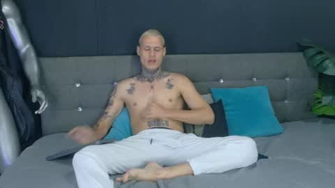 Stiven online show from July 11, 12:40 pm