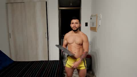 travis bakerr online show from July 18, 11:54 pm