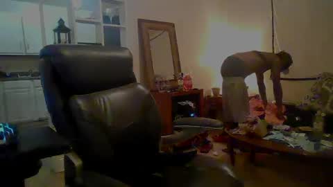 10Thickness online show from July 19, 2:39 am