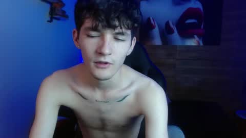 trevor_mob online show from May 16, 10:30 pm