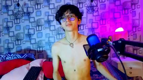Sebastin online show from April 25, 1:41 pm