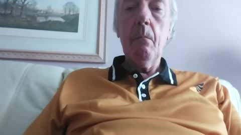 Leslie online show from July 4, 5:49 pm