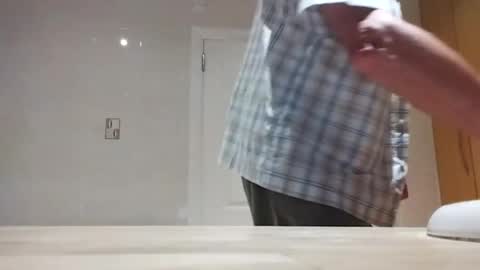 Leslie online show from June 28, 11:22 pm