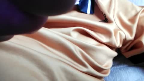 Leslie online show from July 6, 5:37 pm