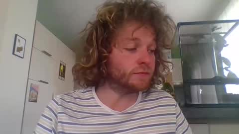 tworoardsdiverge online show from June 5, 3:07 pm