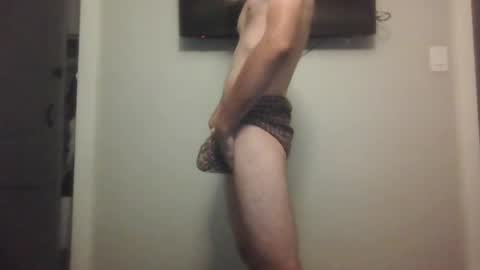 tylerrrr0429 online show from July 26, 3:03 am