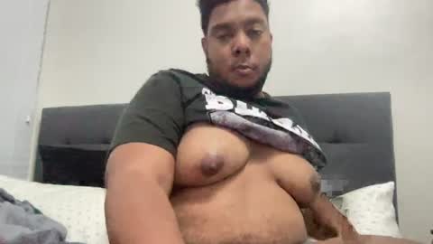 Steven Marmolejos online show from June 15, 4:26 am