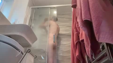UK Hung online show from July 27, 5:36 am
