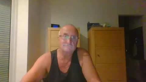 Ulli online show from July 5, 8:05 pm