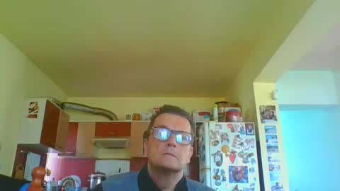 ulmeni4 online show from May 5, 11:56 am