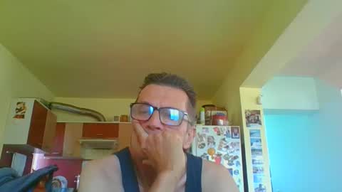 ulmeni7 online show from May 5, 12:40 pm