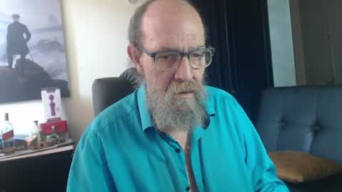 Uncle Hottie online show from July 16, 5:53 pm