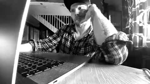 unlitimnaughty_ online show from June 14, 2:46 am