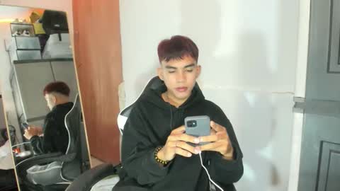 ur_shan21 online show from May 29, 7:13 pm