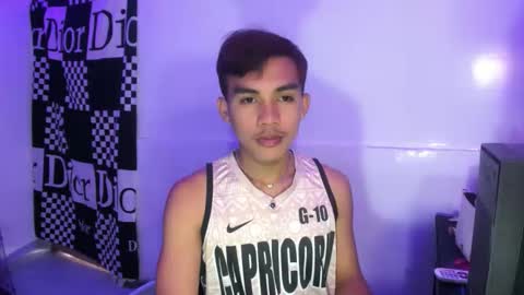 ur_shan21 online show from May 25, 4:40 am