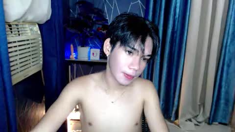 urboytoyheaven online show from May 24, 5:57 am