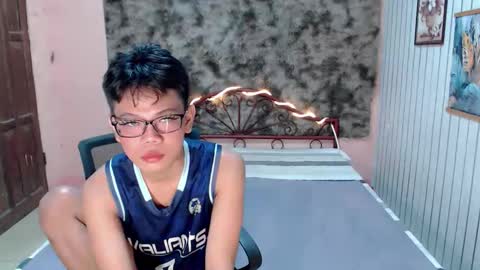 urdreamboy_doms online show from June 4, 6:03 pm