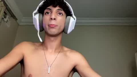 urfavtwinkx21 online show from July 19, 2:06 am