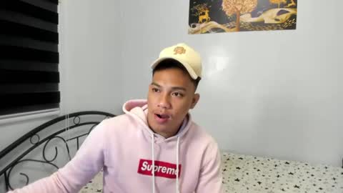 urfucker_vinz online show from July 28, 1:10 pm