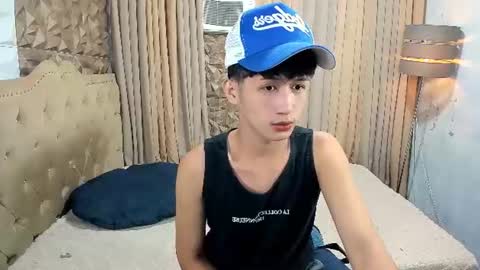 urmasterbigcock online show from July 7, 9:18 pm