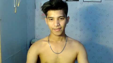 ursweetie_boy online show from July 14, 2:05 am
