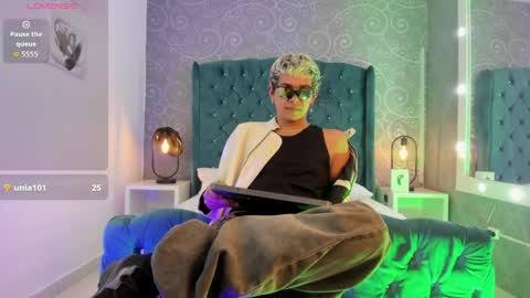  Call me what u want  online show from May 7, 9:59 pm