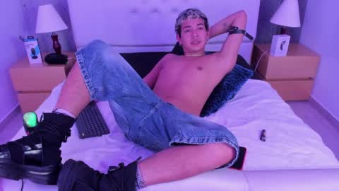  Call me what u want  online show from May 8, 10:32 pm