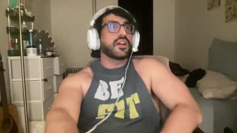 uzzykay128 online show from July 16, 7:26 am