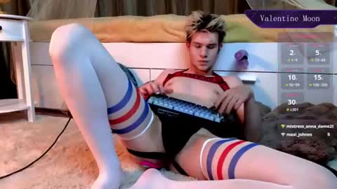 Vally online show from June 27, 10:04 pm