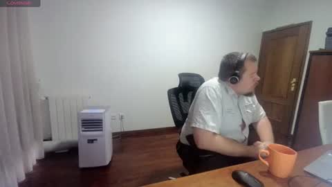 Vanifer online show from August 5, 6:35 pm