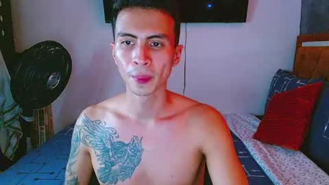velk_hot1 online show from April 30, 8:38 pm
