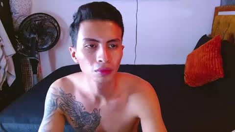velk_hot1 online show from May 8, 4:07 pm