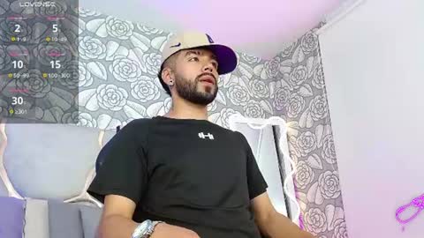 velvetdaniels_tay online show from July 15, 4:30 am