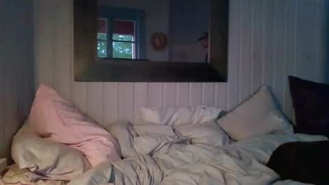 John online show from June 23, 1:21 am