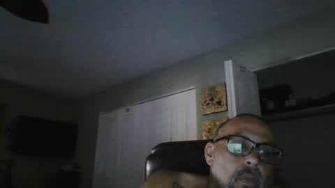 vic171477 online show from June 25, 2:03 am
