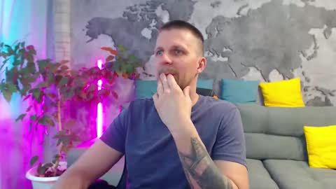 vikingchrisss online show from May 22, 10:53 am