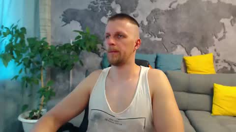 vikingchrisss online show from May 13, 9:39 am