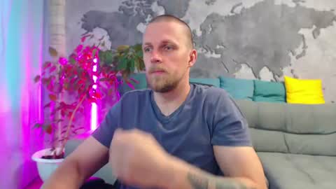 vikingchrisss online show from July 24, 11:06 am
